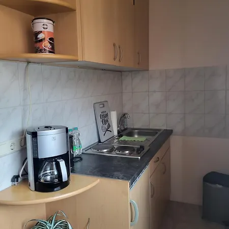 - Gaestewohnung - Monteure 아파트 켐니츠