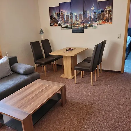 - Gaestewohnung - Monteure شقة