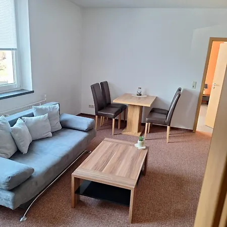 - Gaestewohnung - Monteure شقة